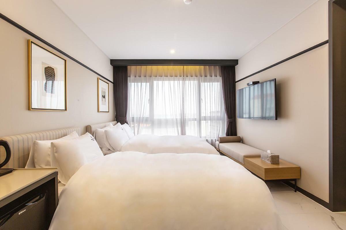 Brown Dot Gijang Yeonhwari Hotel Busan Exterior photo